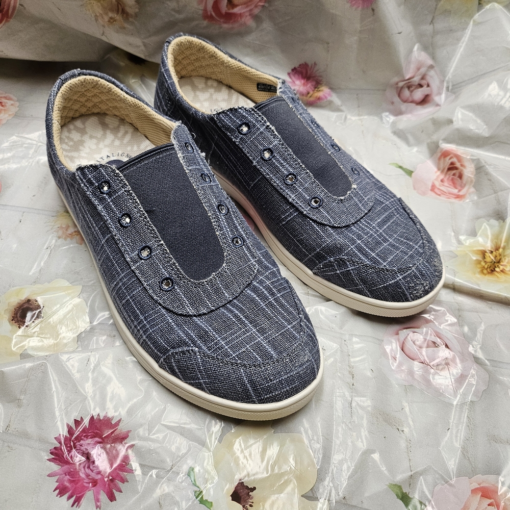 REVITALIGN Orthotic Canvas Slip-On Sneakers- Santa Margarita